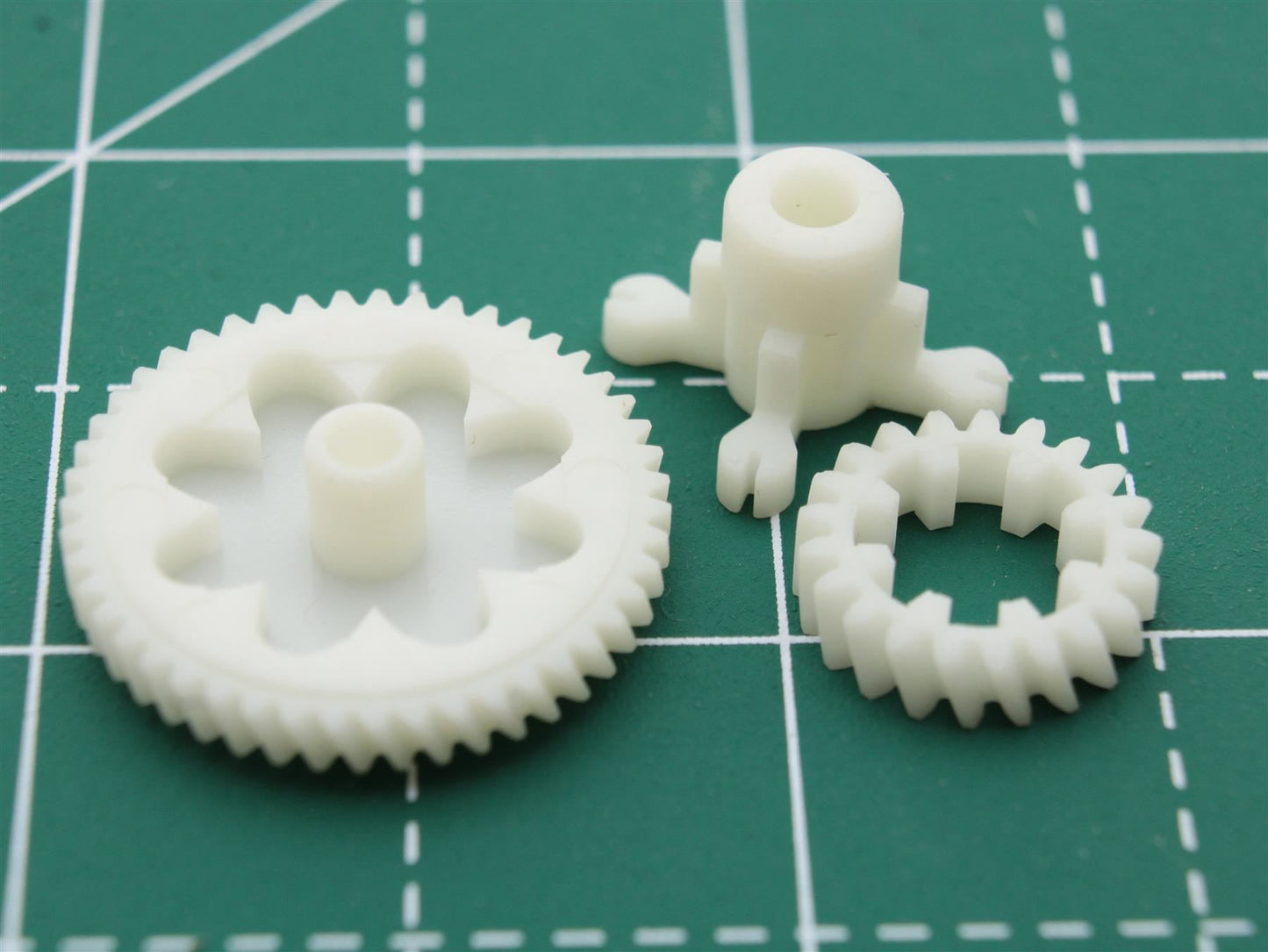 Engrenagem FR/RW para deck de cassetes Bang & Olufsen Beosound 2000